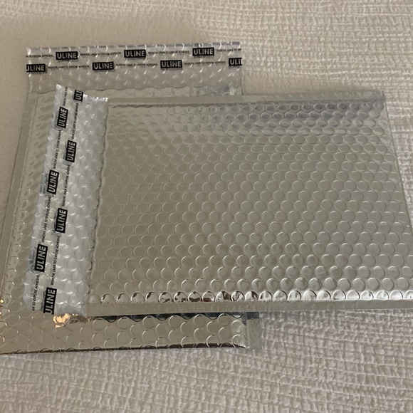 15 silver bubble mailers self adhesive in silver bubble!! - Picture 3 of 6